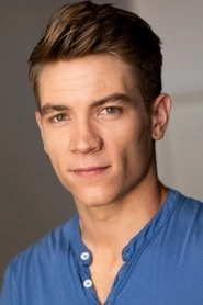 Ảnh diễn viên Lucas Adams